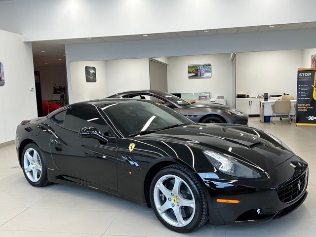2010 Ferrari California Base
